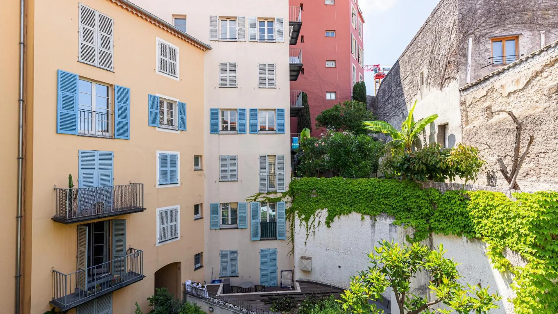 2 Bdrs & Parking In The Old Town ! Apartman Nizza